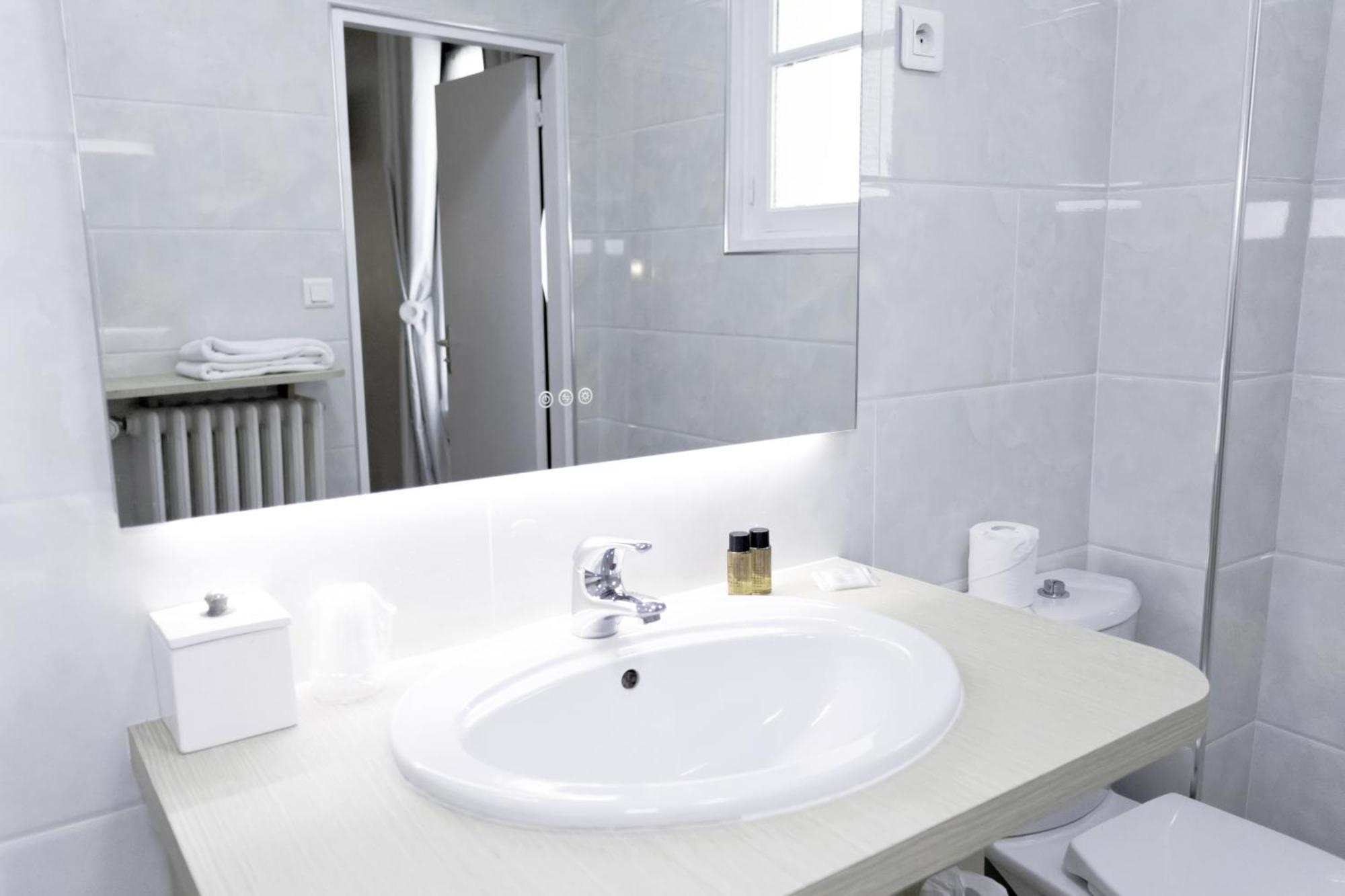 Le Saint Louis Hotel Amiens Kültér fotó