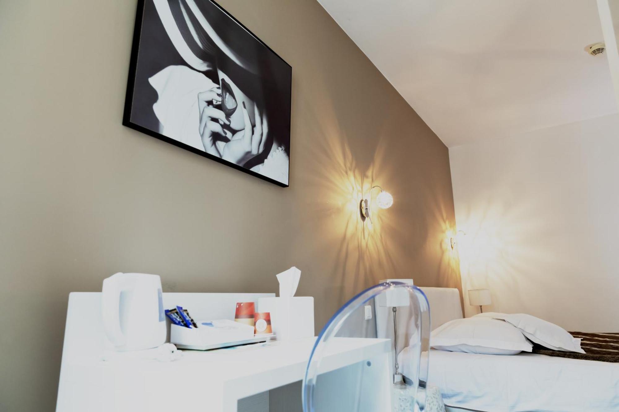 Le Saint Louis Hotel Amiens Kültér fotó