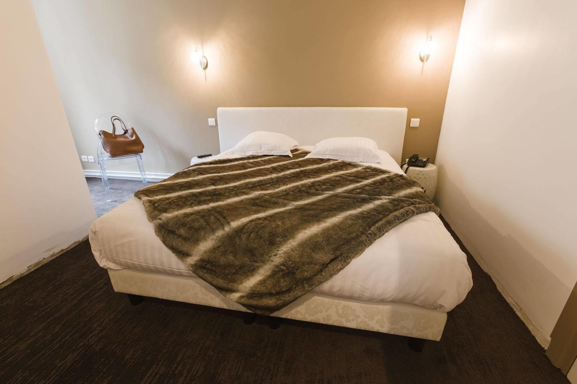 Le Saint Louis Hotel Amiens Kültér fotó