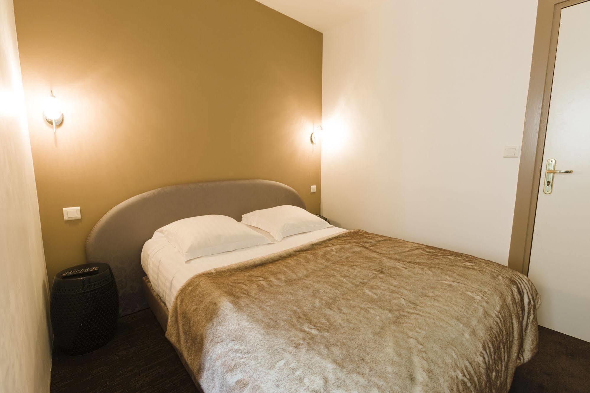 Le Saint Louis Hotel Amiens Kültér fotó
